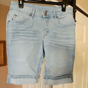 Venus~ Women's Cuffed Stretch Jeans Shorts Size 10